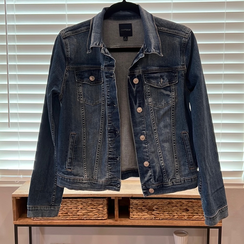 Just USA’s Jean jacket. Size M.